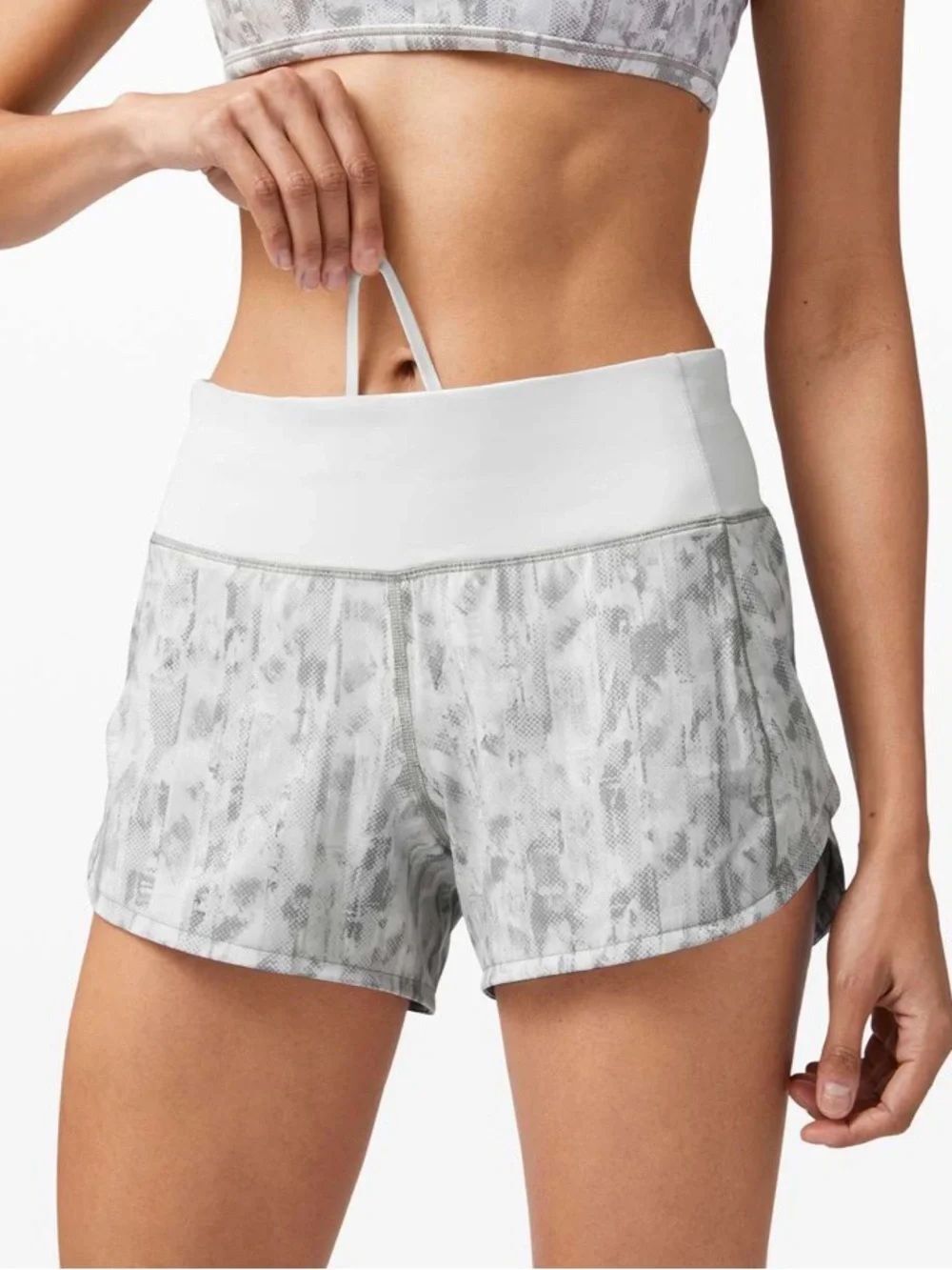 Lululemon Speed Up Short Updated Fit City Breeze Alpine White Long Inseam 4”